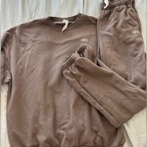 Alo Accolade Sweatsuit - Olive Tree